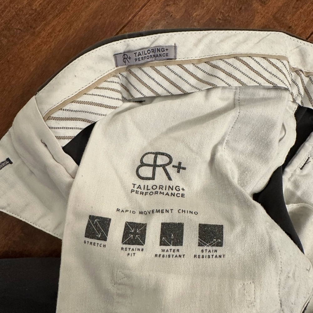 Banana Republic Gray Rapid Movement Tapered Fit Chinos Sz 36x32 - Picture 11 of 11